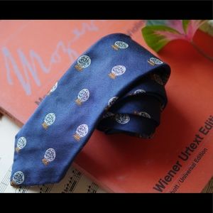 Hickey Freeman 100% silk tie Made in USA